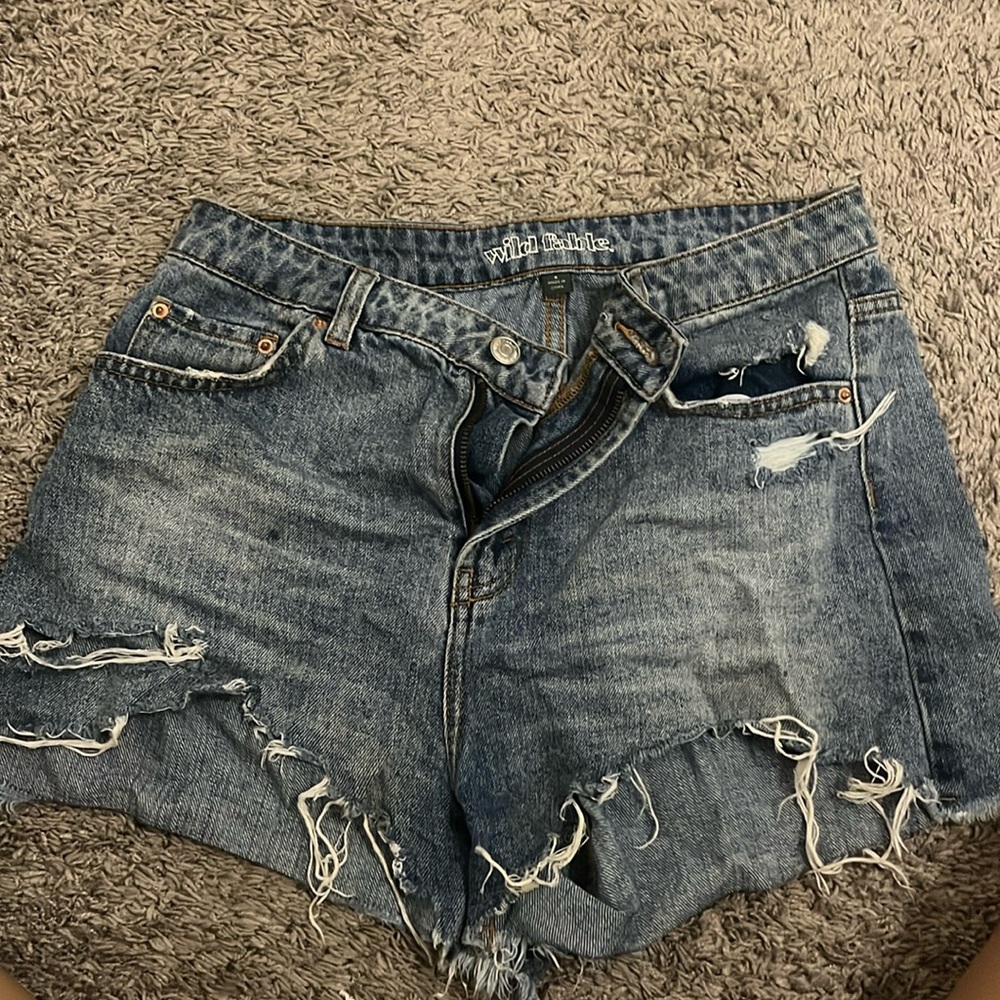 Wild Fable size 6 high rise denim shorts
